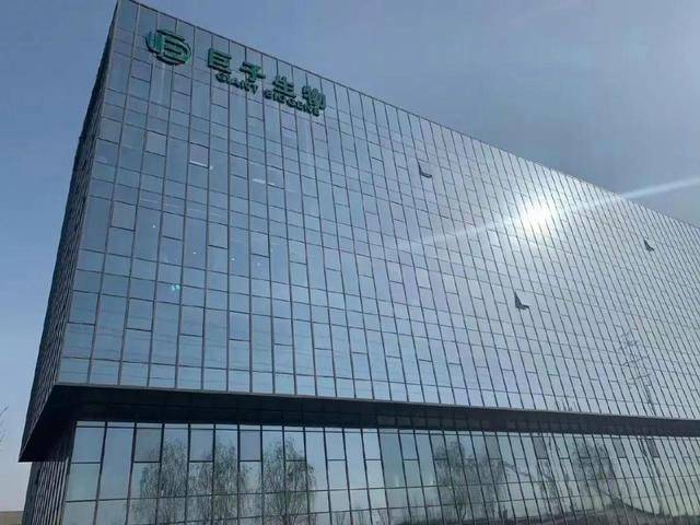 全省首台氢能重卡在我市上线运营